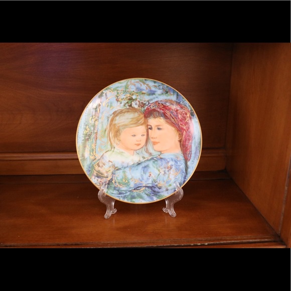 Edwin Knowles Collection plates. Mothers Day Plate